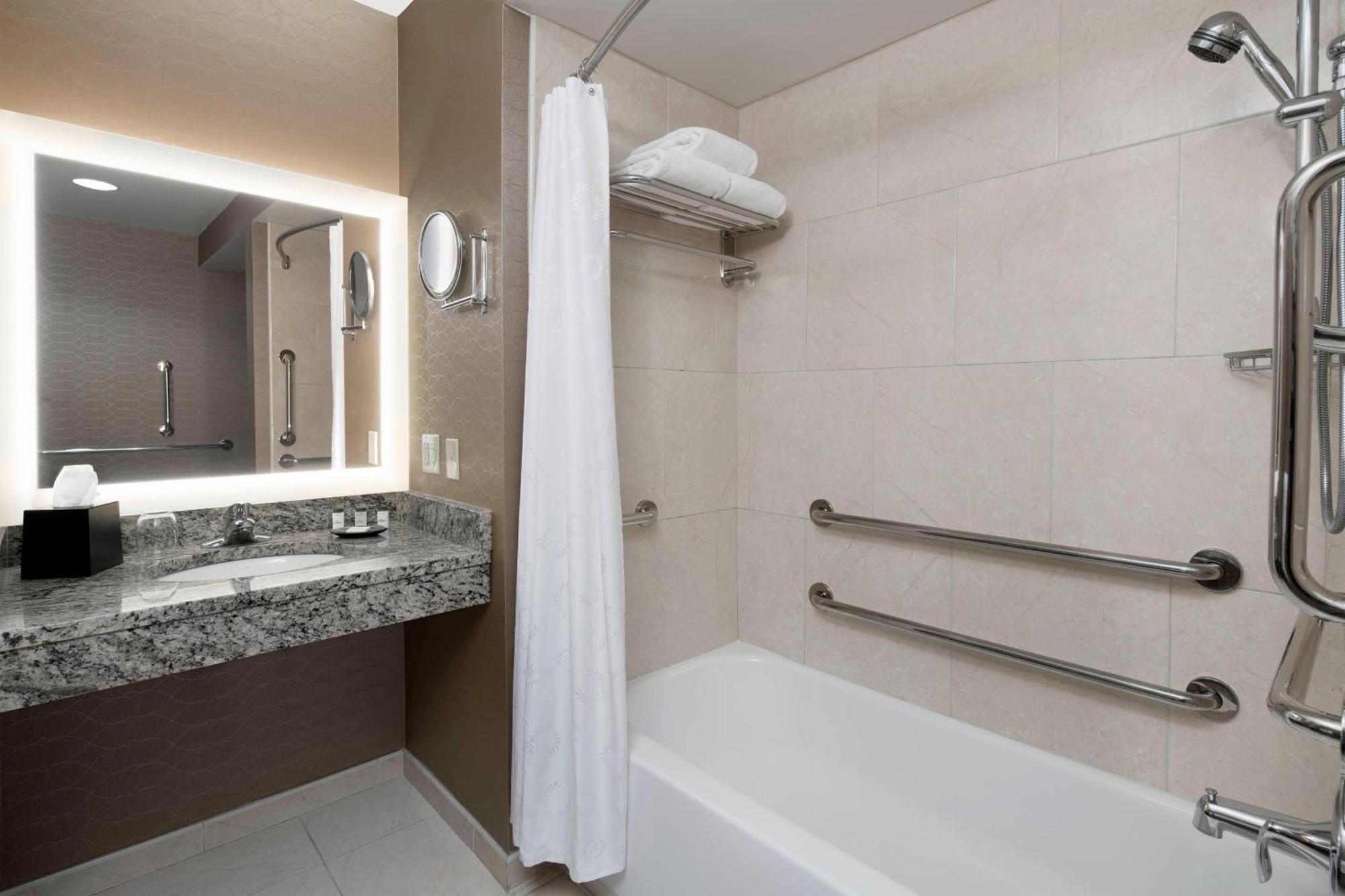 Sheraton Pittsburgh Airport